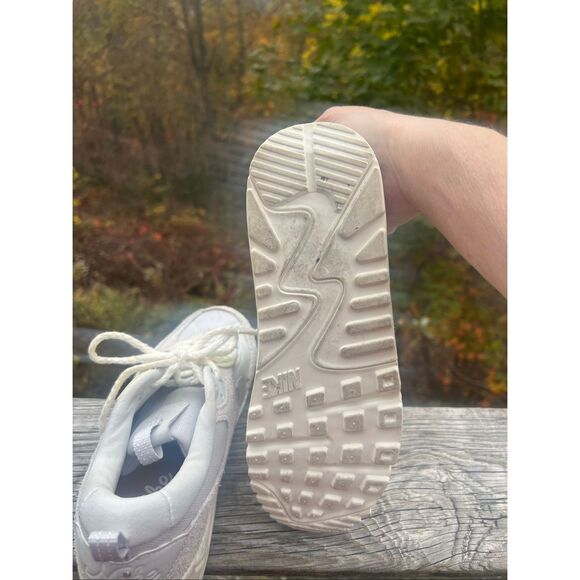 Nike Air Max 90 Futura Sneaker  Women's Sz 9.5 Natural FJ4558-025 - Picture 4 of 8